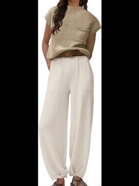 Casual Knit Pocket Top